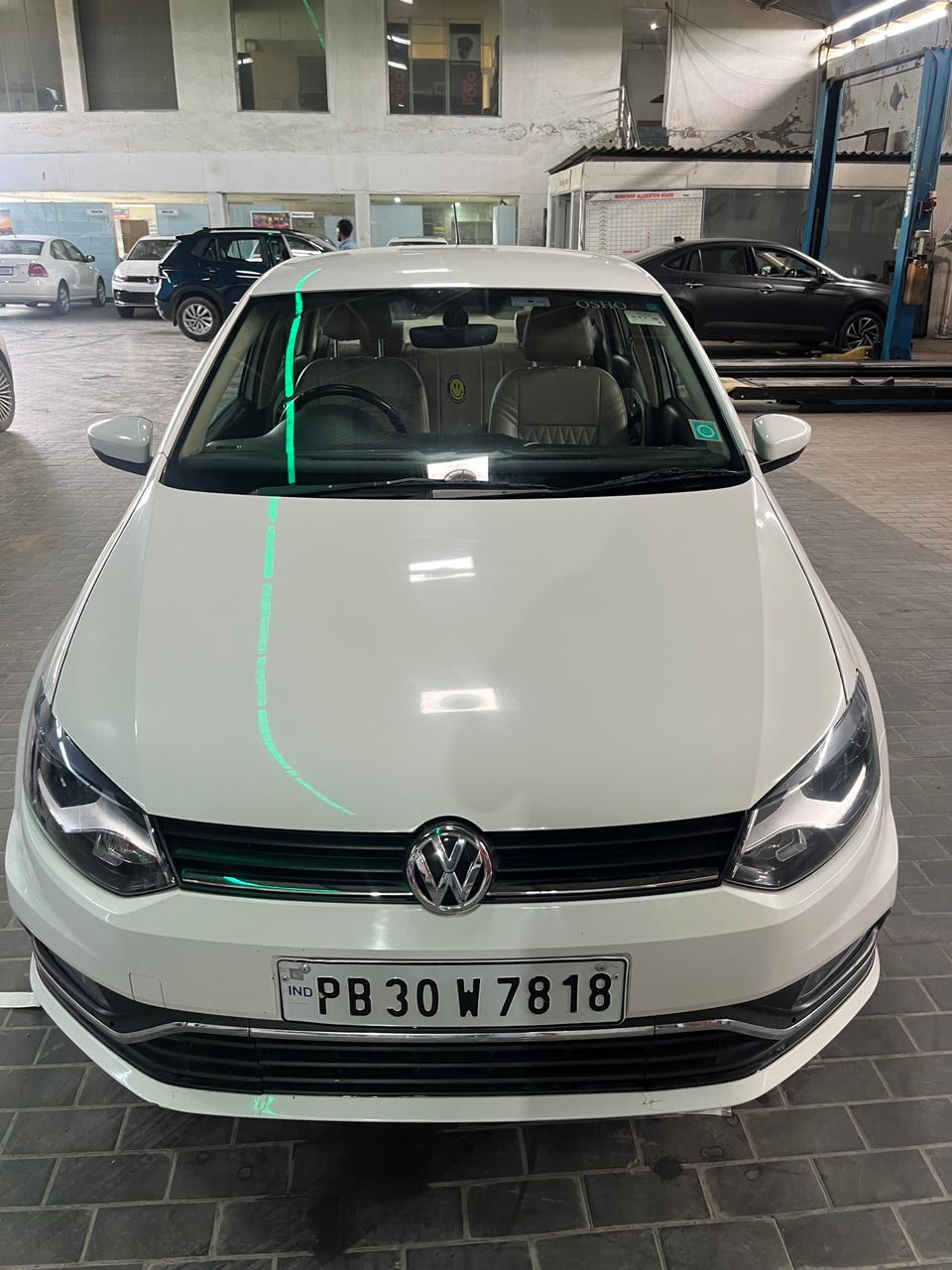 Volkswagen Ameo(2016-2019) Highline 1.2l Plus (p)